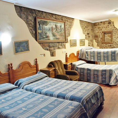 Hotel Mur Хака Номер фото