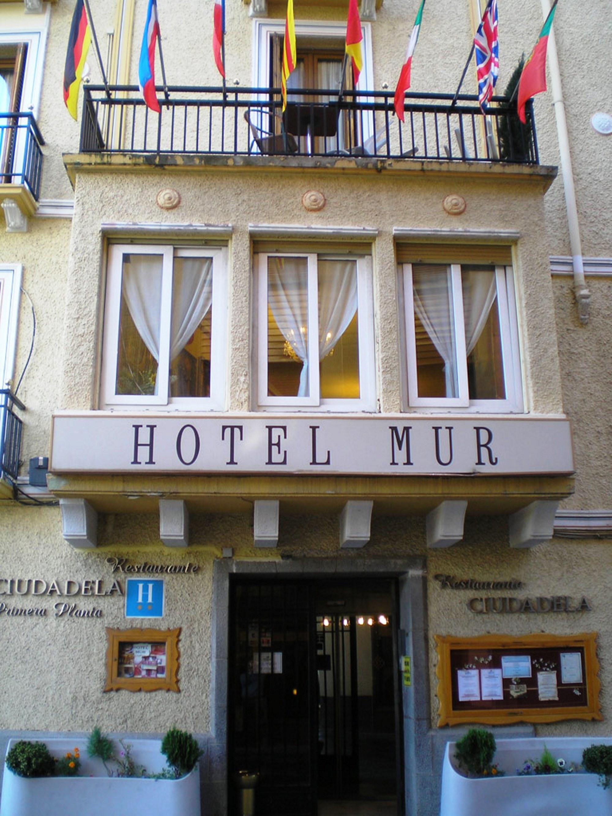 Hotel Mur Хака Экстерьер фото