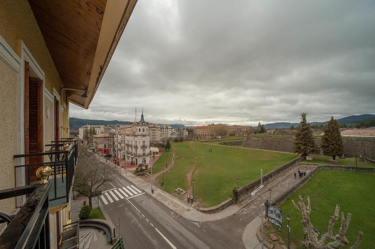 Hotel Mur Хака Экстерьер фото