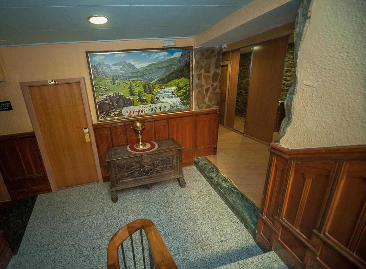 Hotel Mur Хака Экстерьер фото